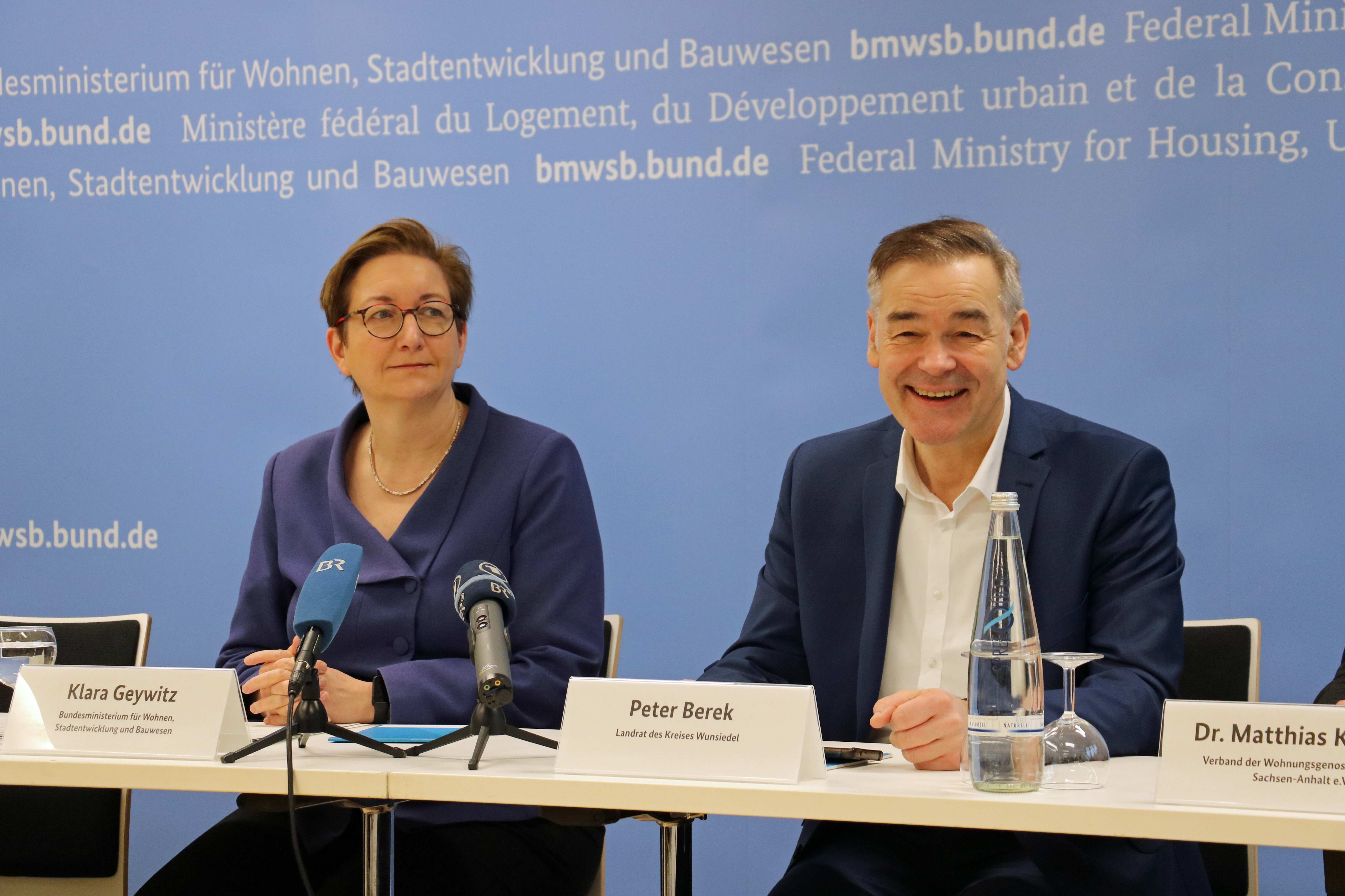 Ministerin Geywitz und Landrat Berek