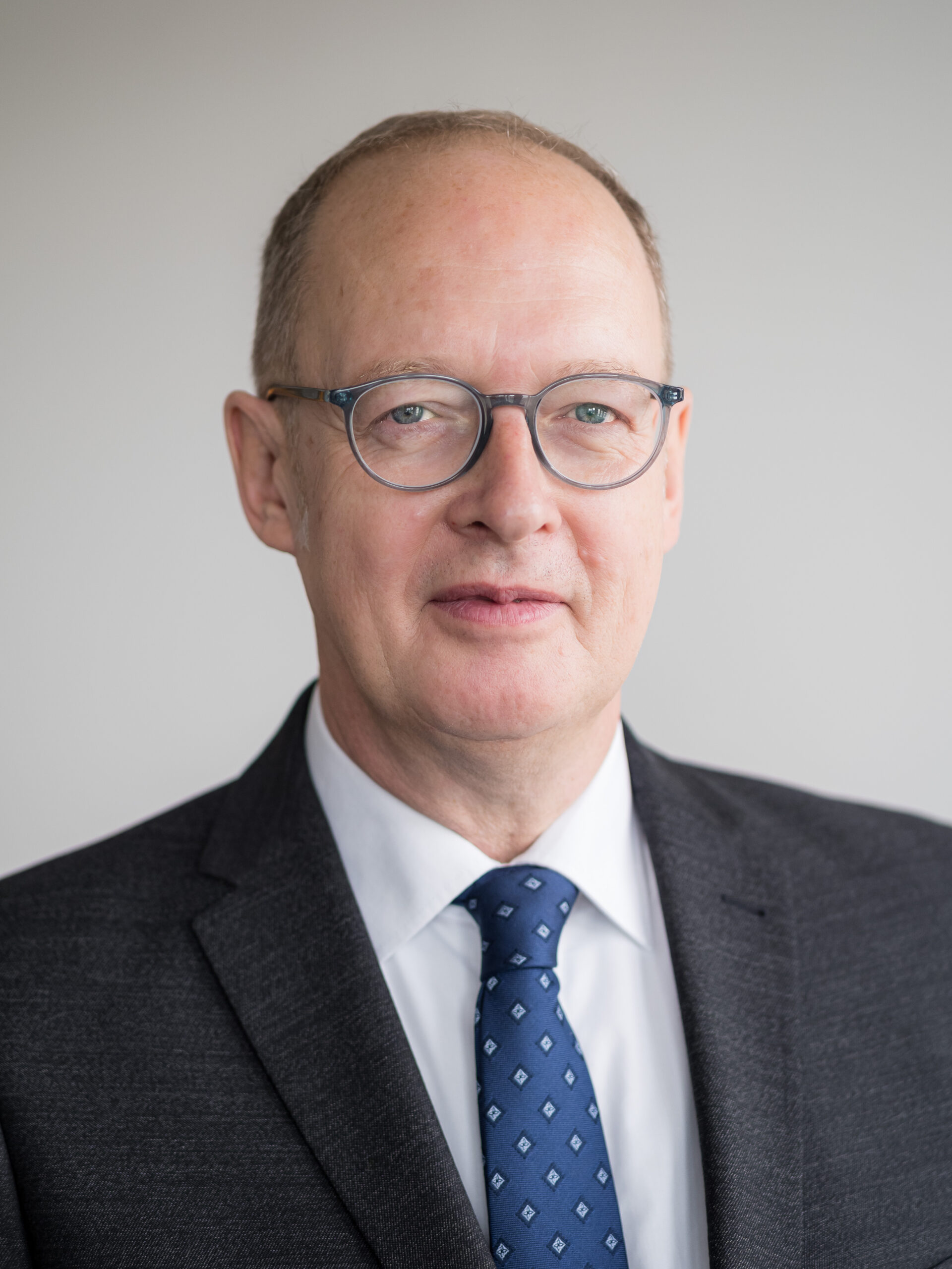 Porträtfoto Frank Hakelberg